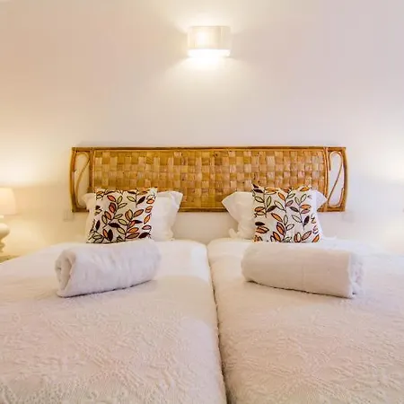 2, Great Spot Oura Beach, Вилла Албуфейра