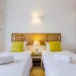 2, Great Spot Oura Beach, Villa