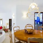 Villa 2, Great Spot Oura Beach, *