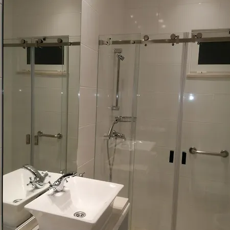 2, Great Spot Oura Beach, فيلة *