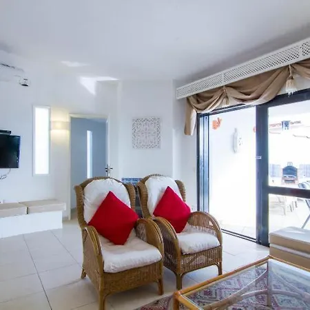 2, Great Spot Oura Beach, *