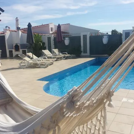 2, Great Spot Oura Beach, البوفيرا