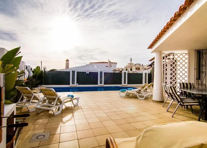 Villa 2, Great Spot Oura Beach, Albufeira